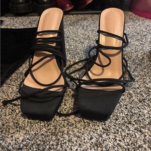 Elegant Black Strappy Women's Heels